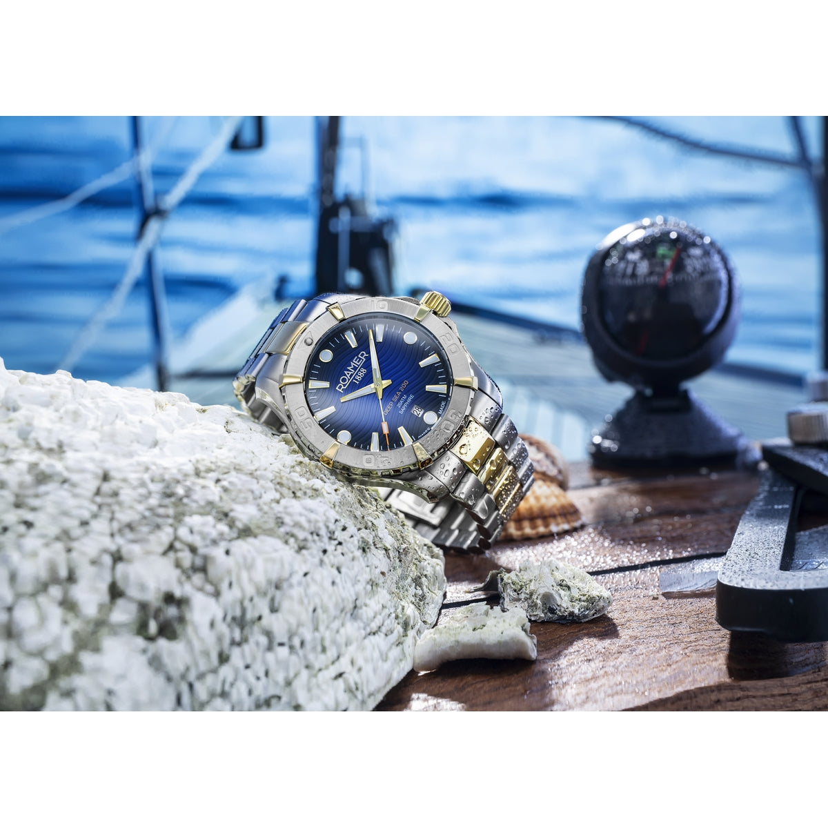 roamer deep sea 200 gents 3 hand date quartz wristwatch analog battery watch