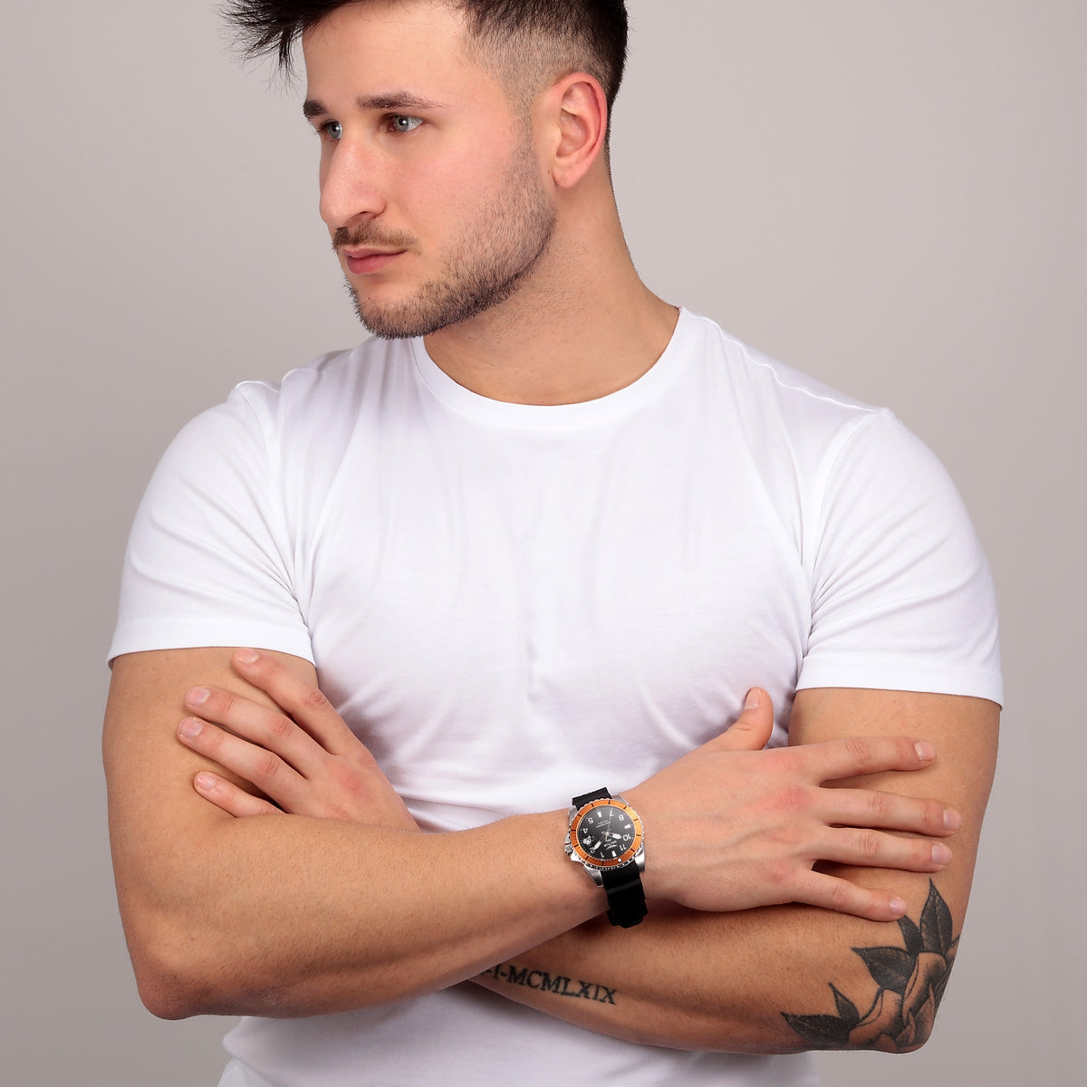 sector 450 41mm 3 hand blk dial ora bez blk sili st watch