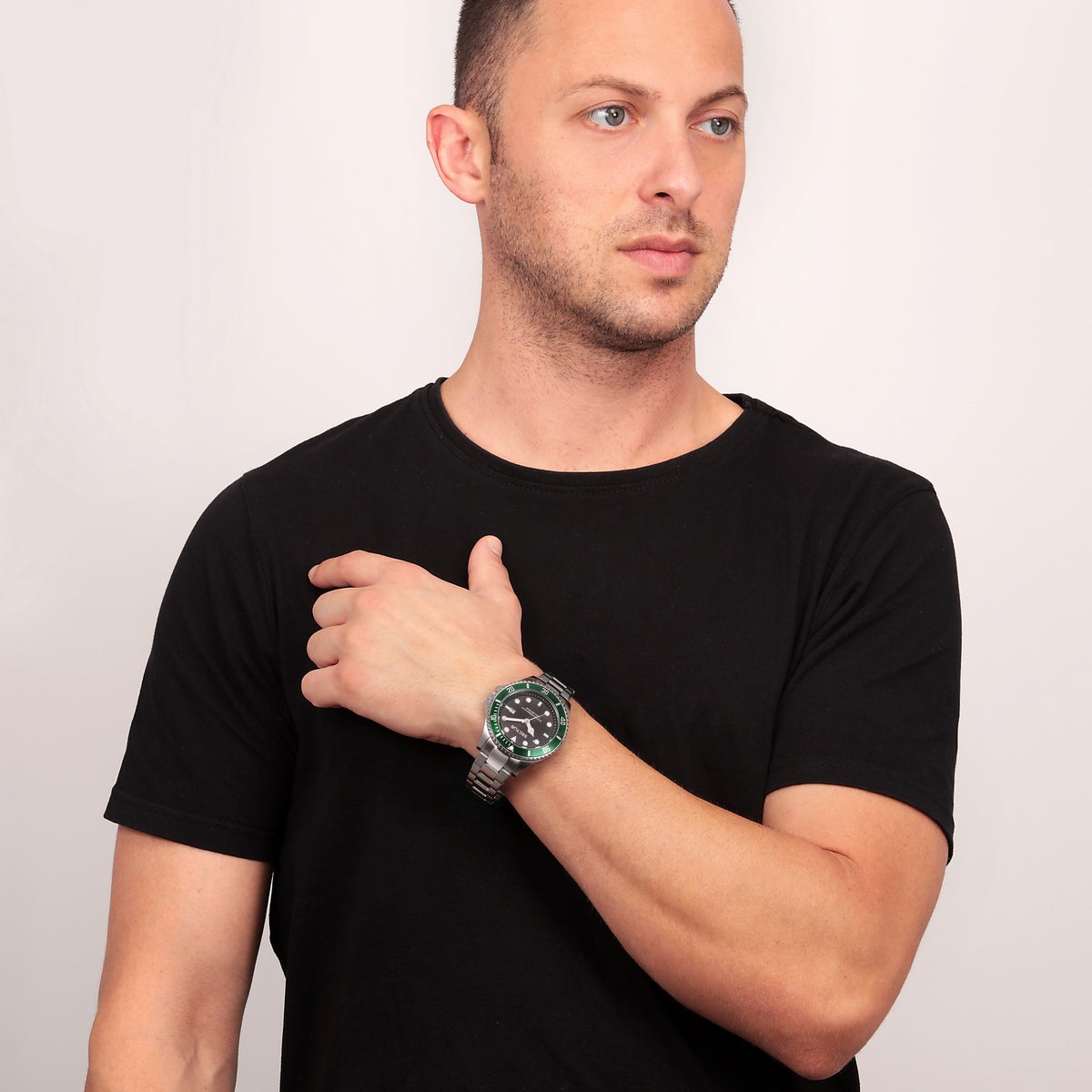 sector 230 43mm 3 hand black dial bracelet watch
