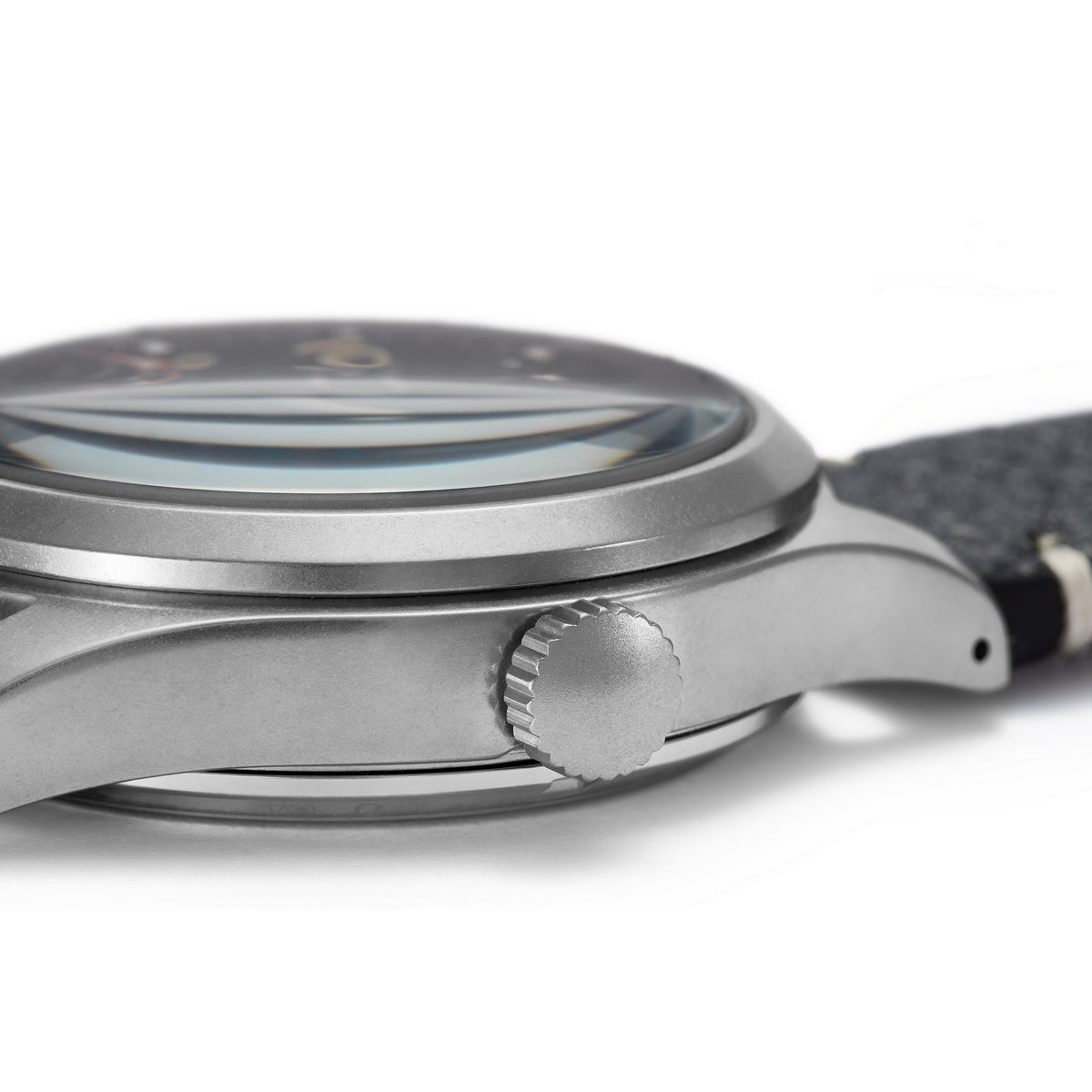 seiko seiko 5 sports field watch automatic navy dial, 39.4mm, 10bar, calf strap watch