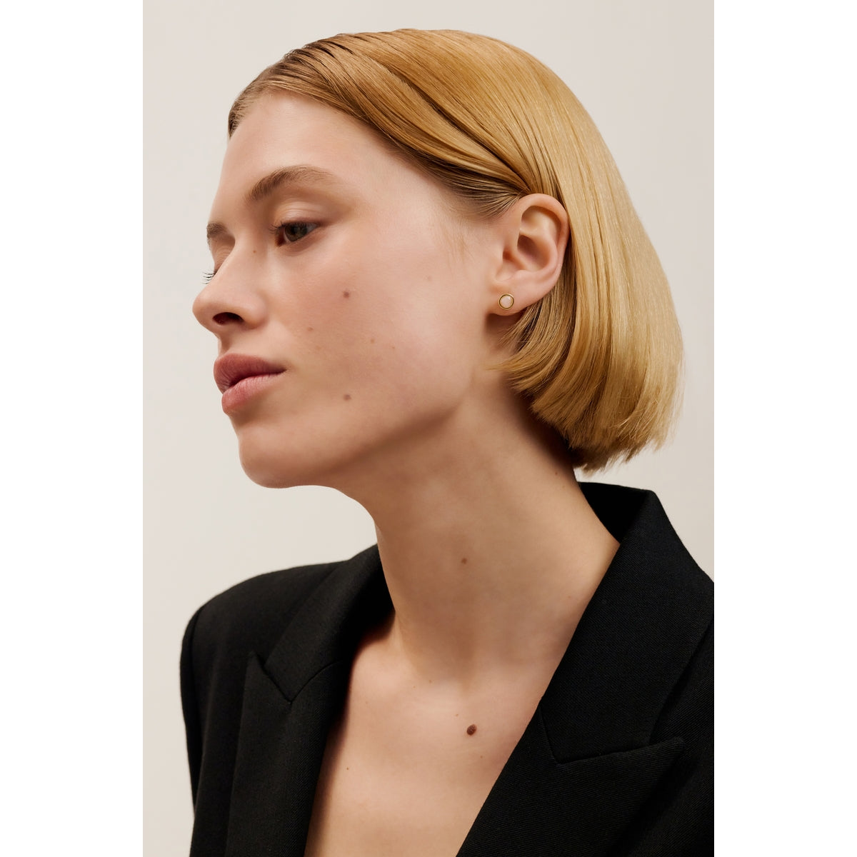 ted baker peliea: pebble stone stud earrings gold tone, pink