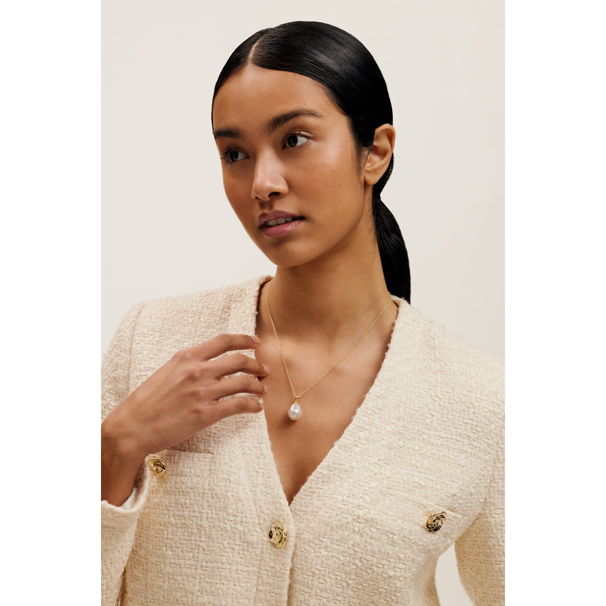ted baker parmlia: pearly chain pendant necklace gold tone