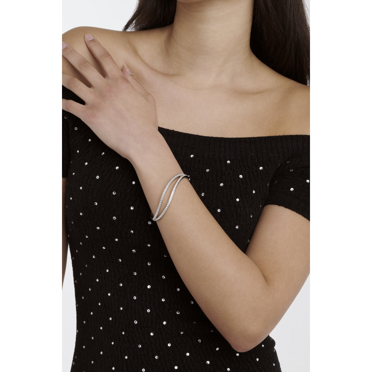 ted baker wavie: jewelled wave hinged crystal pearl silver tone bangle bracelet