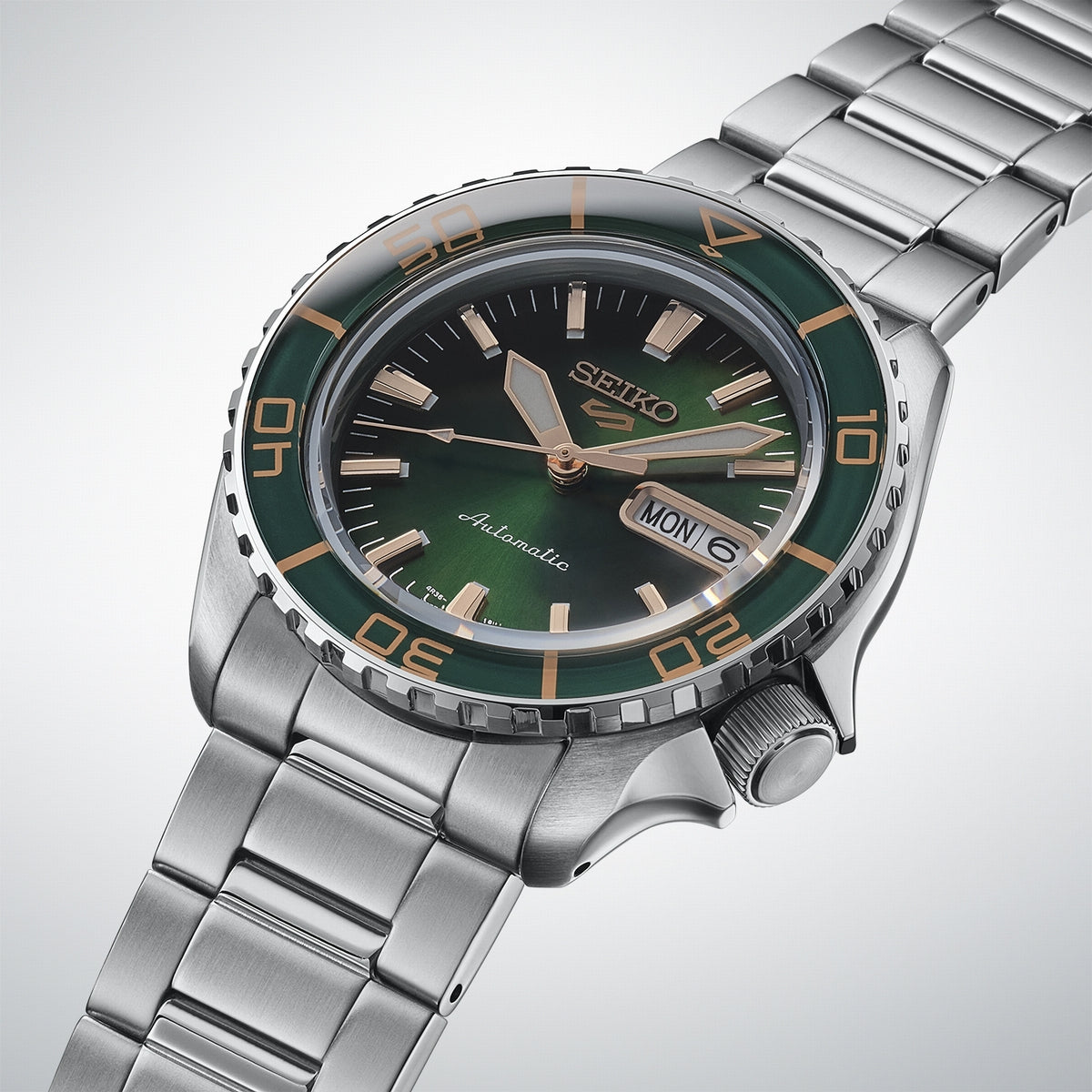 seiko 5 sports skx snzh in tweed green