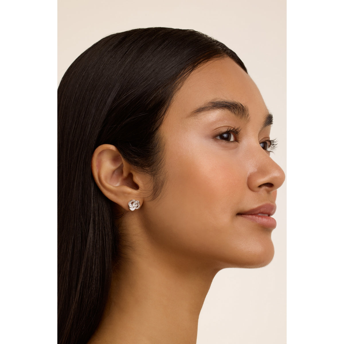 ted baker florine: crystal flower stud earrings silver tone, clear crystal