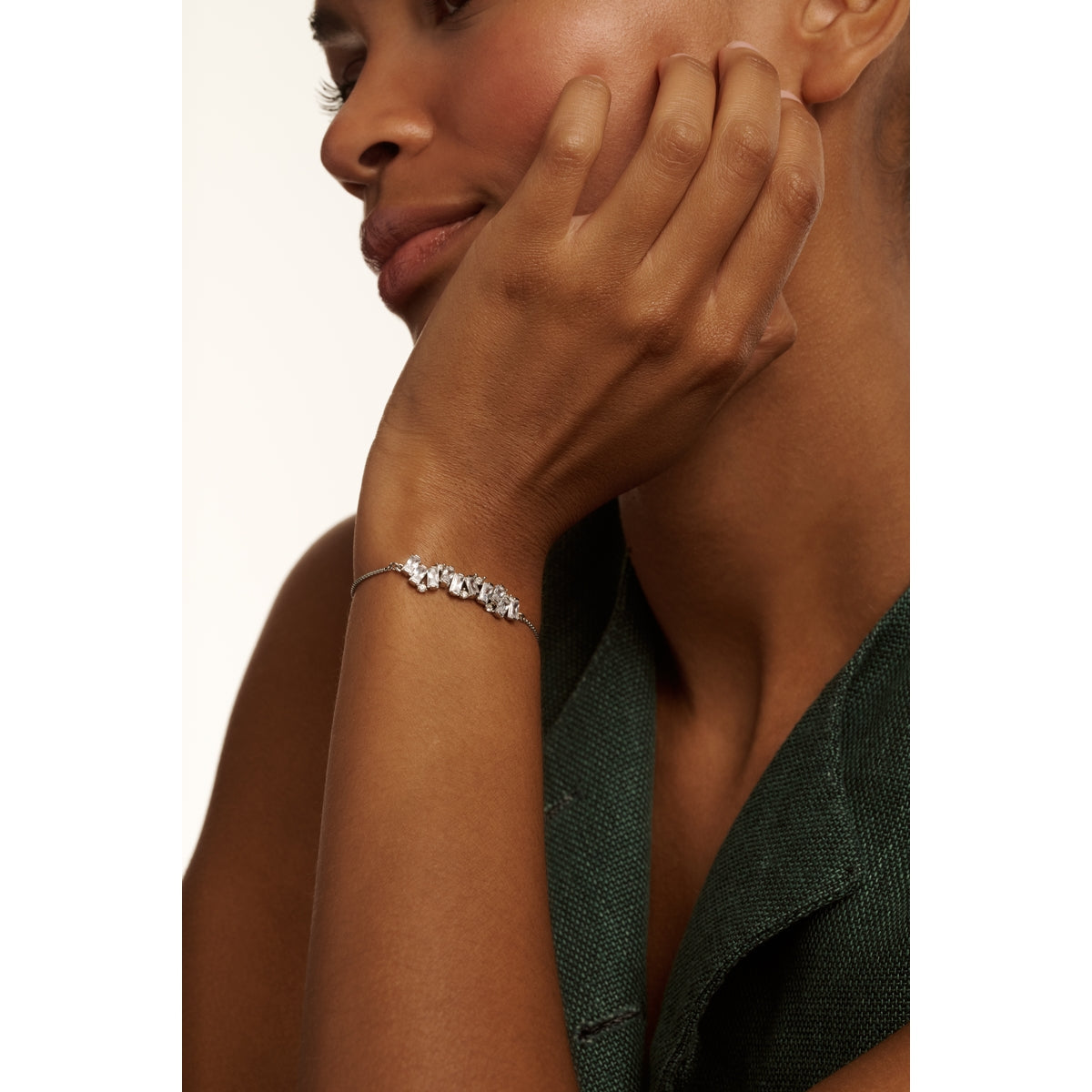 ted baker clarrie: crystal cluster adjustable bracelet silver tone